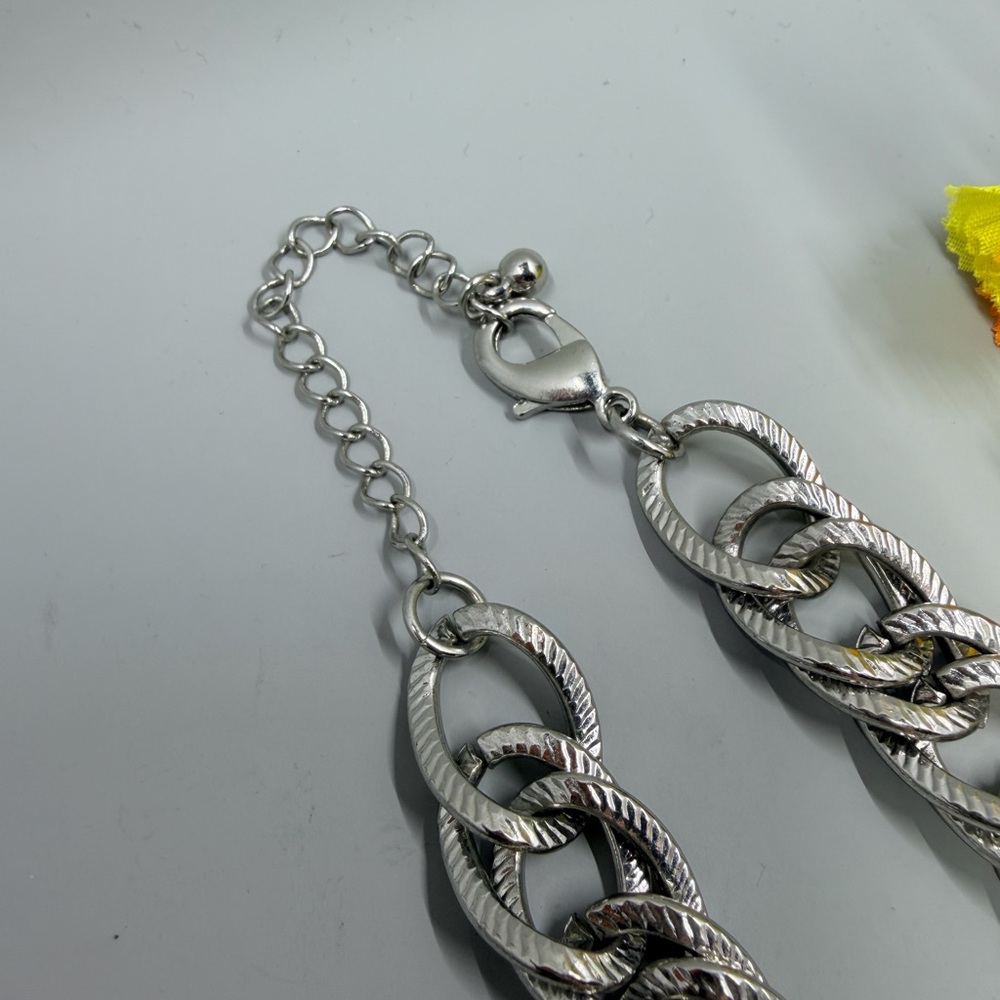 Vintage Chunky Silver Chain Style Statement Necklace - Picture 6 of 6